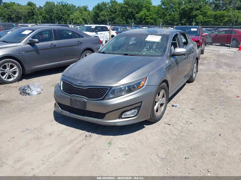 2015 Kia Optima VIN 5XXGM4A77FG505708 IAAI salvage auction — FRONT & REAR, Salvage (Illinois), sold $425 on 2026-07-29 (photo 2)