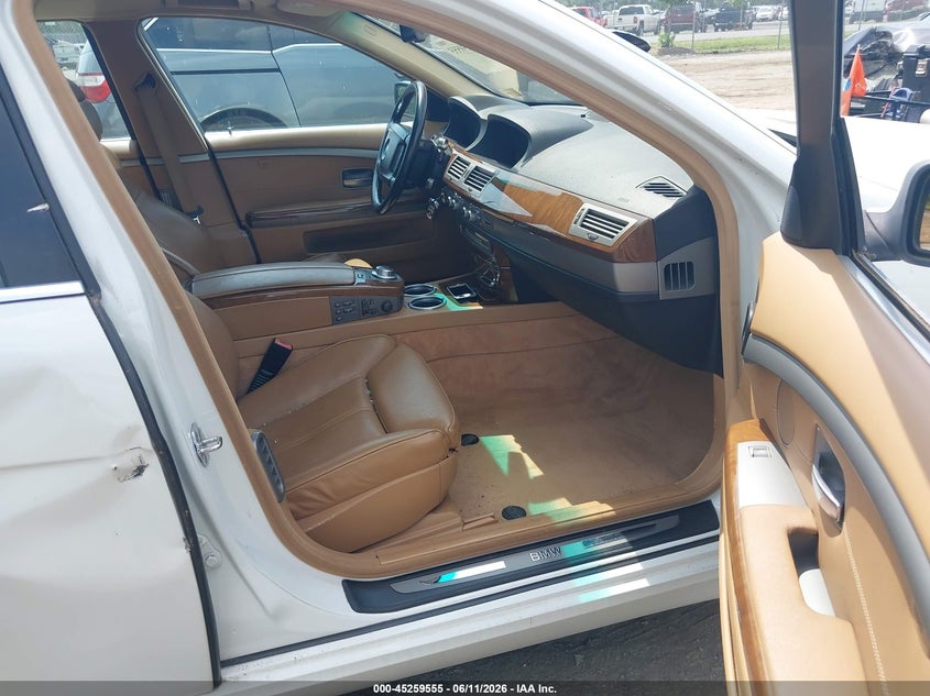 2007 BMW 7er VIN WBAHN835X7DT75064 IAAI salvage auction — RIGHT FRONT, Clear (Virginia), sold $450 on 2026-07-07 (photo 5)