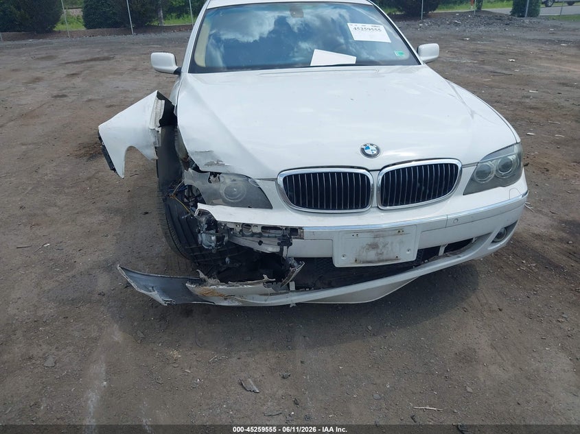2007 BMW 7er VIN WBAHN835X7DT75064 IAAI salvage auction — RIGHT FRONT, Clear (Virginia), sold $450 on 2026-07-07 (photo 6)