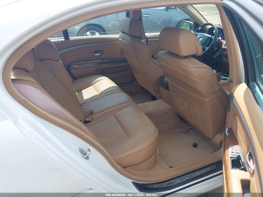 2007 BMW 7er VIN WBAHN835X7DT75064 IAAI salvage auction — RIGHT FRONT, Clear (Virginia), sold $450 on 2026-07-07 (photo 8)