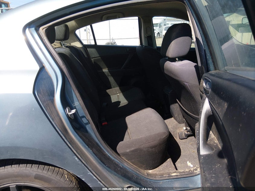 2011 Mazda 3 VIN JM1BL1UG9B1427834 IAAI salvage auction — FRONT END, Salvage (Oregon), sold $25 on 2026-07-13 (photo 8)