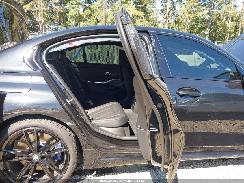 2024 BMW 3er VIN 3MW89FF03R8E43956 IAAI salvage auction — FRONT END, Salvage Title, sold $13,700 on 2026-07-29 (photo 8)