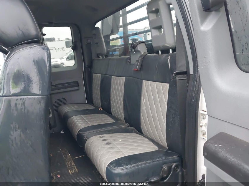 2016 Ford F550 VIN 1FD0X5HT3GEB43931 IAAI salvage auction — RIGHT SIDE, Original (Texas), sold $11,500 on 2026-07-23 (photo 6)