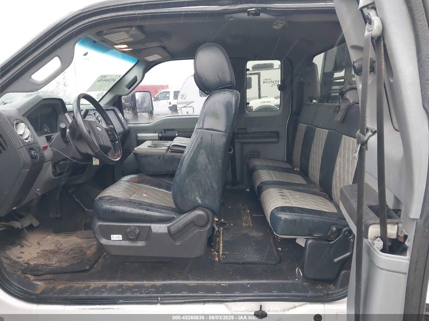 2016 Ford F550 VIN 1FD0X5HT3GEB43931 IAAI salvage auction — RIGHT SIDE, Original (Texas), sold $11,500 on 2026-07-23 (photo 7)