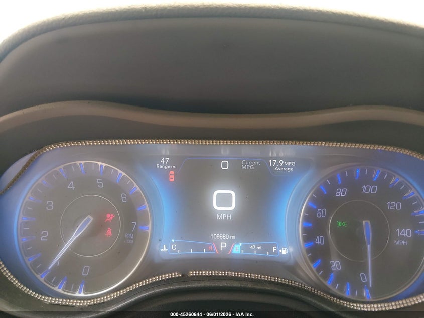 2015 Chrysler 300 VIN 2C3CCAAG1FH739358 IAAI salvage auction — Burn Interior, Salvage Title, sold $1,900 on 2026-08-25 (photo 7)