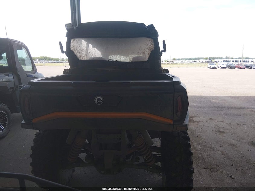 2025 Can-am/ brp Commander VIN 3JBACAX47SE001668 IAAI salvage auction — ROLLOVER, Reg Card (Minnesota), sold $8,000 on 2026-07-28 (photo 6)