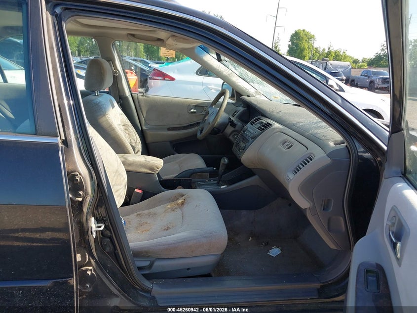 2002 Honda Accord VIN JHMCG56702C032568 IAAI salvage auction — HAIL, Clear (Missouri), sold $200 on 2026-07-06 (photo 5)