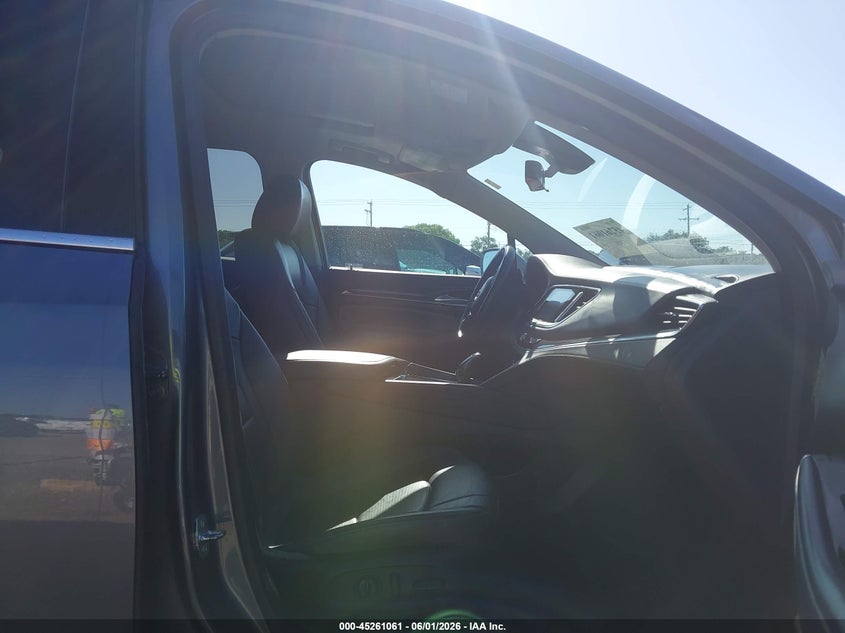 2020 Buick Enclave VIN 5GAERBKW0LJ179844 IAAI salvage auction — HAIL, Salvage (Kansas), sold $7,600 on 2026-07-31 (photo 5)