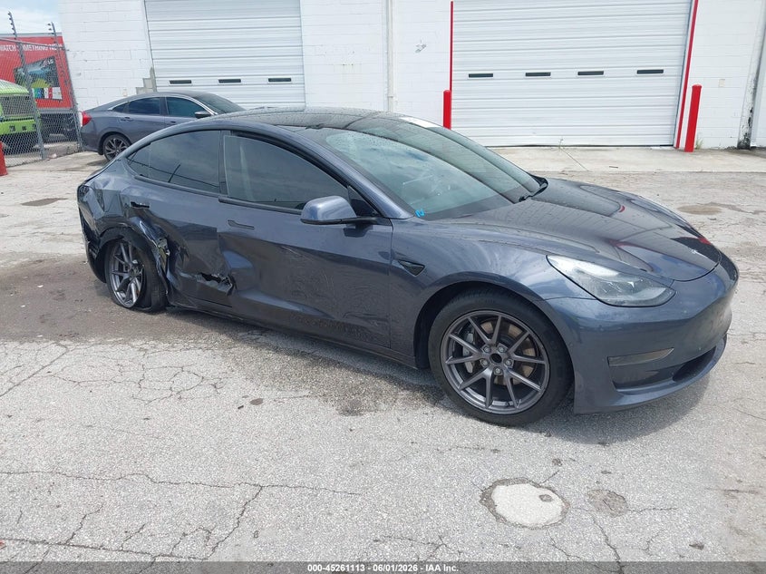 2021 Tesla Model 3 VIN 5YJ3E1EA0MF058025 IAAI salvage auction — RIGHT SIDE, Salvage Title, sold $4,700 on 2026-07-15 (photo 1)