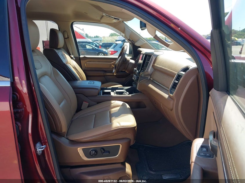 2019 Ram 1500 VIN 1C6SRFKT8KN793599 IAAI salvage auction — REAR END, Salvage (Oregon), sold $17,600 on 2026-07-25 (photo 5)