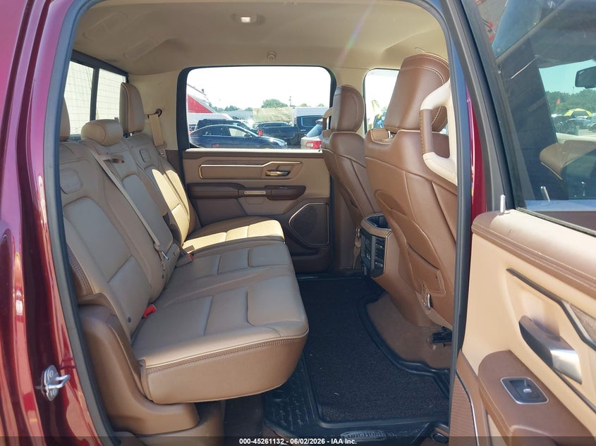 2019 Ram 1500 VIN 1C6SRFKT8KN793599 IAAI salvage auction — REAR END, Salvage (Oregon), sold $17,600 on 2026-07-25 (photo 8)