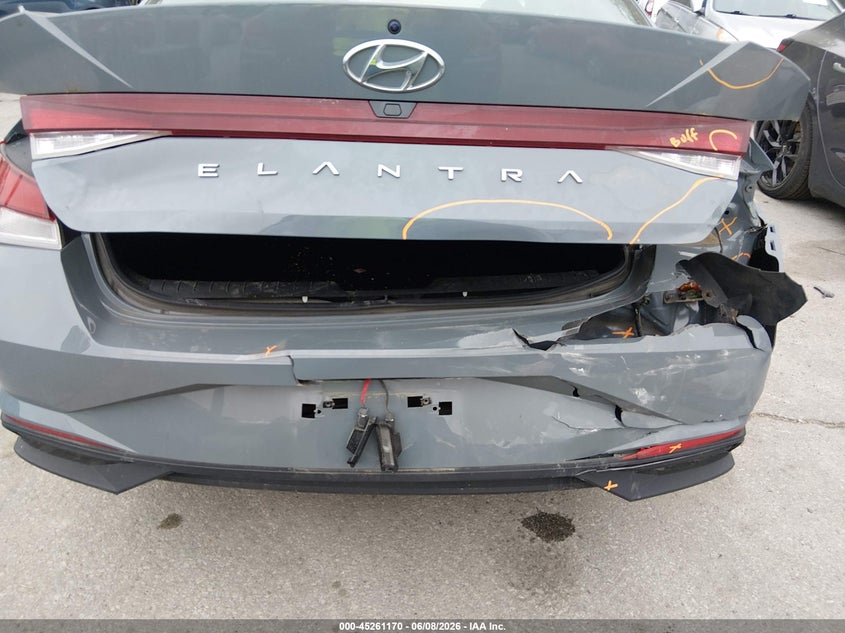 2022 Hyundai Elantra VIN KMHLM4AG2NU246712 IAAI salvage auction — REAR END, Salvage (Kentucky), sold $3,800 on 2026-07-31 (photo 6)