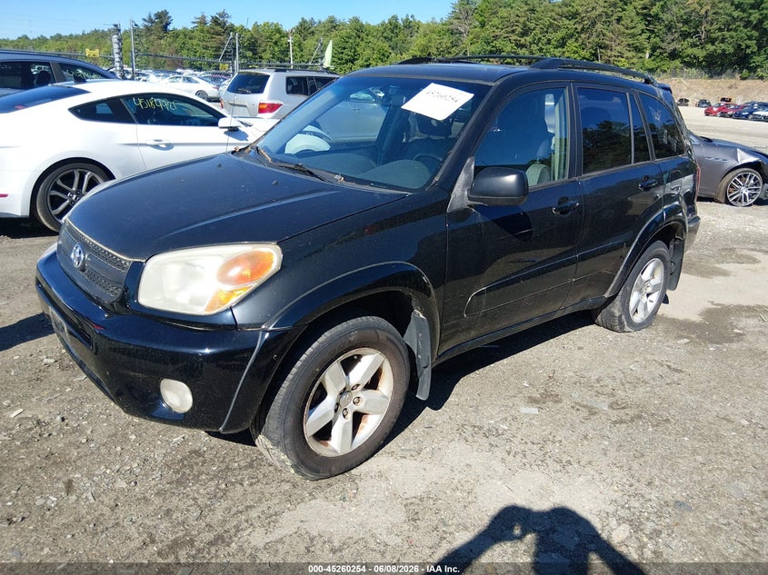 2005 Toyota Rav 4 VIN JTEHD20V456028401 IAAI salvage auction — NORMAL WEAR, Clear (Massachusetts), sold $675 on 2026-07-17 (photo 2)