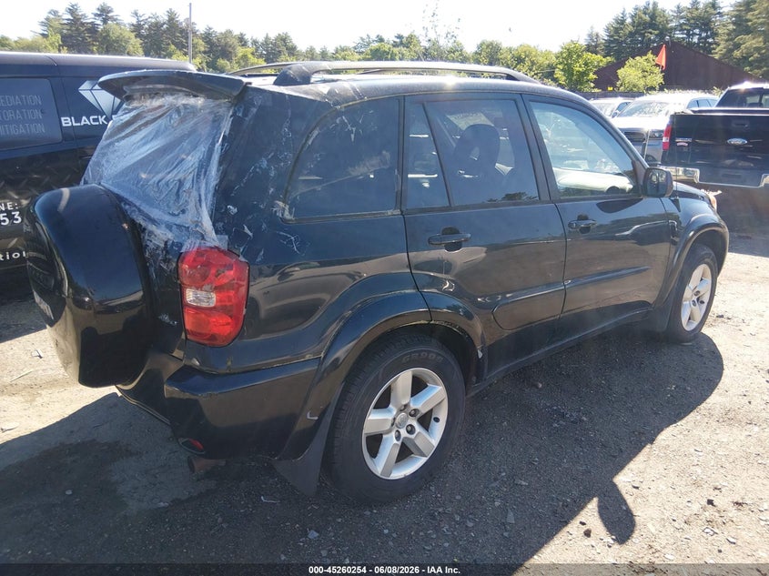 2005 Toyota Rav 4 VIN JTEHD20V456028401 IAAI salvage auction — NORMAL WEAR, Clear (Massachusetts), sold $675 on 2026-07-17 (photo 4)