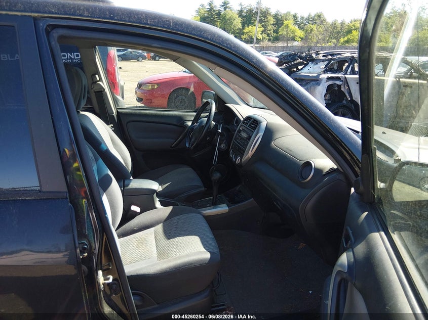2005 Toyota Rav 4 VIN JTEHD20V456028401 IAAI salvage auction — NORMAL WEAR, Clear (Massachusetts), sold $675 on 2026-07-17 (photo 5)