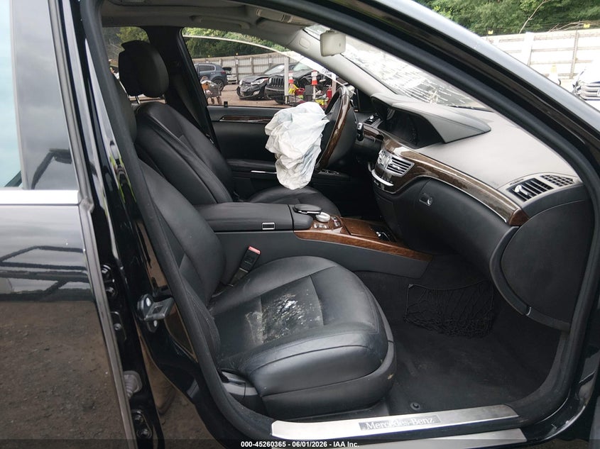 2012 Mercedes-benz VIN WDDNG8DB1CA423458 IAAI salvage auction — FRONT END, Salvage Title, sold $1,900 on 2026-08-12 (photo 5)