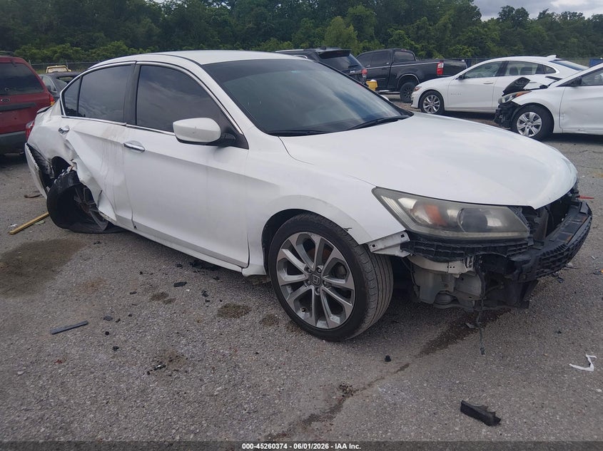 2015 Honda Accord VIN 1HGCR2F52FA107007 IAAI salvage auction — RIGHT SIDE, Salvage Title, sold $675 on 2026-07-28 (photo 1)