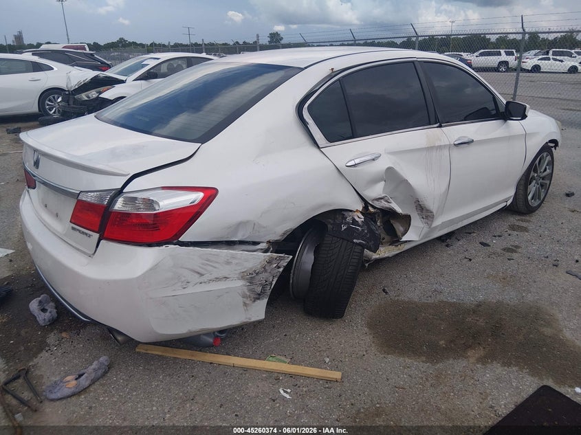2015 Honda Accord VIN 1HGCR2F52FA107007 IAAI salvage auction — RIGHT SIDE, Salvage Title, sold $675 on 2026-07-28 (photo 4)