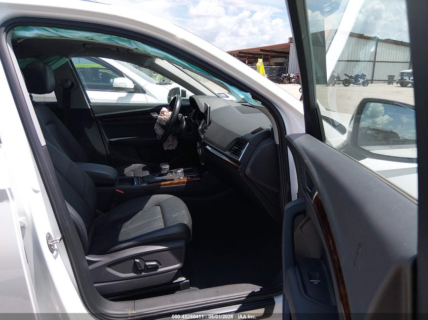 2018 Audi Q5 VIN WA1BNAFY9J2031552 IAAI salvage auction — LEFT FRONT, Salvage Title, sold $725 on 2026-07-28 (photo 5)