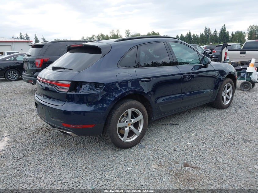 2021 Porsche Macan VIN WP1AA2A50MLB17815 IAAI salvage auction — LEFT SIDE, Salvage Title, sold $17,050 on 2026-07-08 (photo 4)