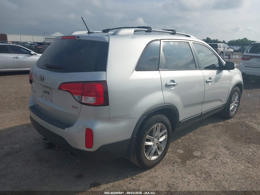 2014 Kia Sorento VIN 5XYKT4A68EG506753 IAAI salvage auction — LEFT SIDE, Salvage Title, sold $3,200 on 2026-07-29 (photo 4)