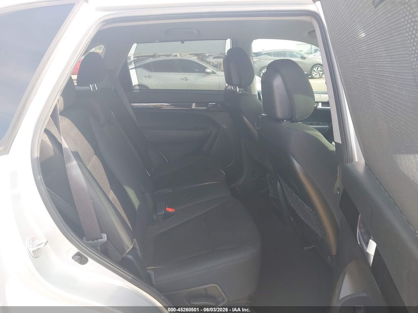 2014 Kia Sorento VIN 5XYKT4A68EG506753 IAAI salvage auction — LEFT SIDE, Salvage Title, sold $3,200 on 2026-07-29 (photo 8)