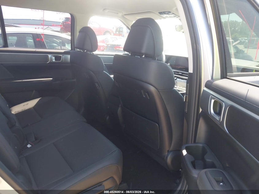 2025 Hyundai Santa fe VIN 5NMP2DG10SH058157 IAAI salvage auction — REAR END, Salvage Title, sold $15,100 on 2026-07-26 (photo 8)