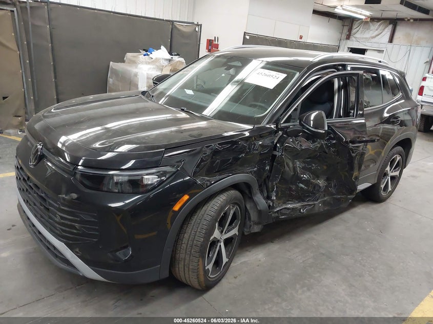 2025 Volkswagen Tiguan VIN 3VVFR7RM9SM038925 IAAI salvage auction — LEFT SIDE, Salvage (Arizona), sold $8,900 on 2026-07-28 (photo 2)