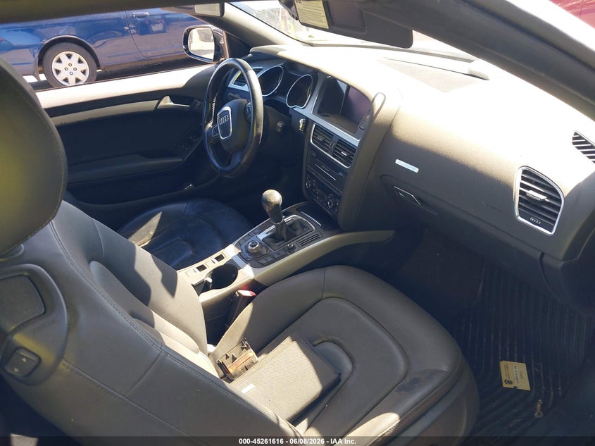 2011 Audi A5 VIN WAULFAFH5BN009634 IAAI salvage auction — NORMAL WEAR, Clear (New Jersey), sold $575 on 2026-07-13 (photo 5)