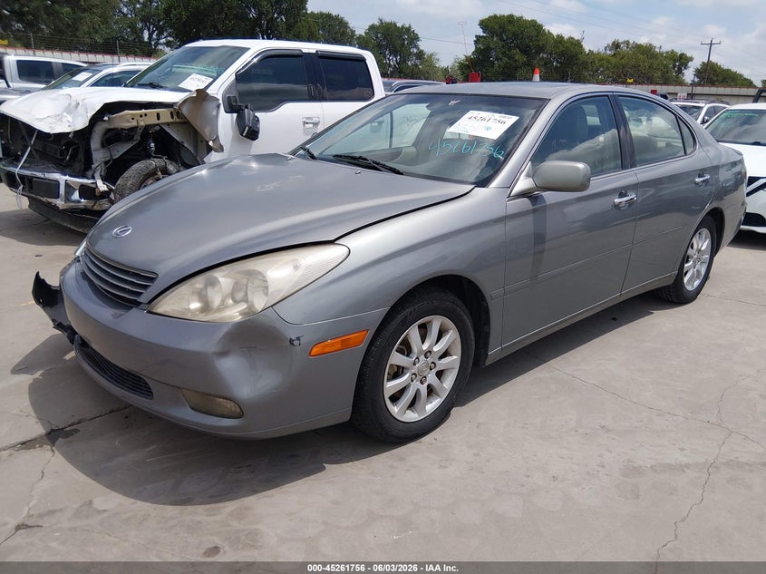 2002 Lexus ES VIN JTHBF30G325023332 IAAI salvage auction — RIGHT FRONT, Salvage (Texas), sold $25 on 2026-07-21 (photo 2)