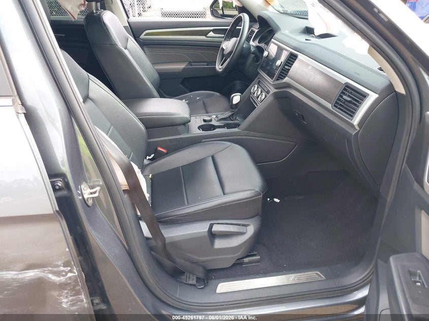 2021 Volkswagen Atlas VIN 1V2KR2CA6MC603410 IAAI salvage auction — RIGHT SIDE, Salvage (Ohio), sold $7,150 on 2026-07-30 (photo 5)