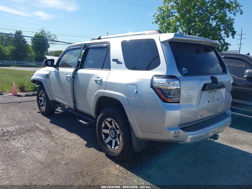 2018 Toyota 4runner VIN JTEBU5JR7J5505959 IAAI salvage auction — FRONT END, Salvage Title, sold $7,250 on 2026-07-09 (photo 3)