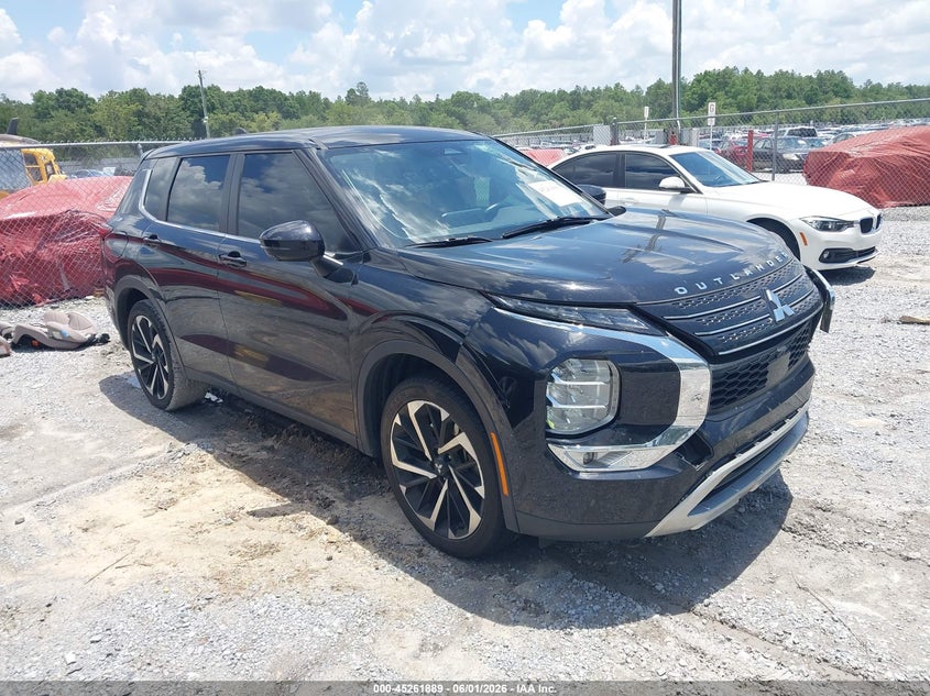 2022 Mitsubishi Outlander VIN JA4J3UA84NZ049772 IAAI salvage auction — LEFT FRONT, Salvage Title, sold $7,000 on 2026-07-09 (photo 1)