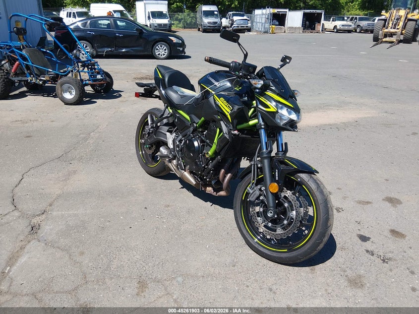 2020 Kawasaki Er VIN ML5EREK17LDA18813 IAAI salvage auction — SIDE, Salvage Title, sold $2,300 on 2026-07-07 (photo 1)