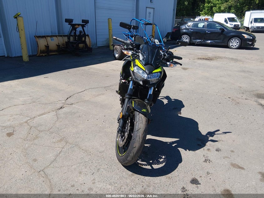 2020 Kawasaki Er VIN ML5EREK17LDA18813 IAAI salvage auction — SIDE, Salvage Title, sold $2,300 on 2026-07-07 (photo 5)