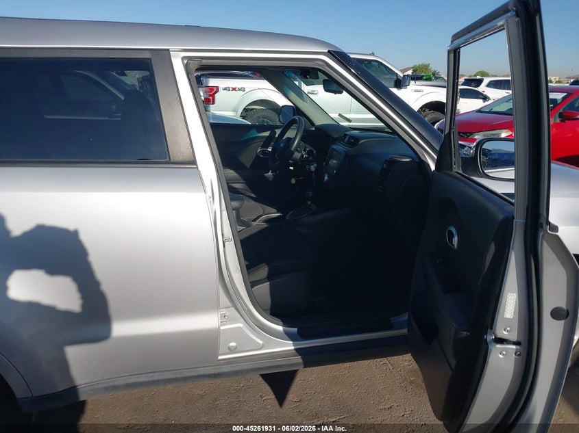 2018 Kia Soul VIN KNDJP3A50J7532367 IAAI salvage auction — THEFT, Salvage Title, sold $2,600 on 2026-07-07 (photo 5)