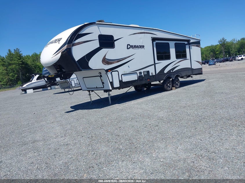 2018 Forest river Other VIN 5ZT3CSVB4JG122586 IAAI salvage auction — SIDE, Mv-907A (New York), sold $7,100 on 2026-07-15 (photo 2)