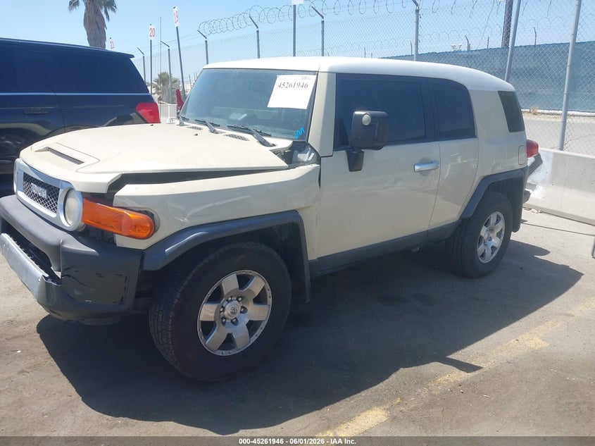 2008 Toyota Fj cruiser VIN JTEZU11F68K003856 IAAI salvage auction — FRONT END, Salvage (California), sold $3,800 on 2026-07-30 (photo 2)