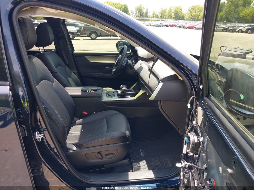 2025 Mazda Cx-90 VIN JM3KKBHD9S1248287 IAAI salvage auction — SIDE, Clear (Michigan), sold $9,150 on 2026-07-27 (photo 5)