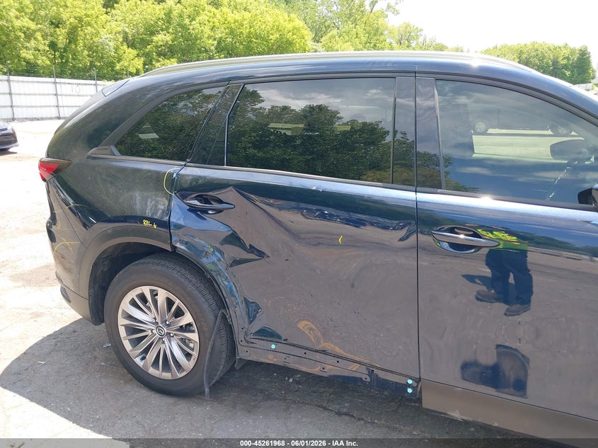 2025 Mazda Cx-90 VIN JM3KKBHD9S1248287 IAAI salvage auction — SIDE, Clear (Michigan), sold $9,150 on 2026-07-27 (photo 6)