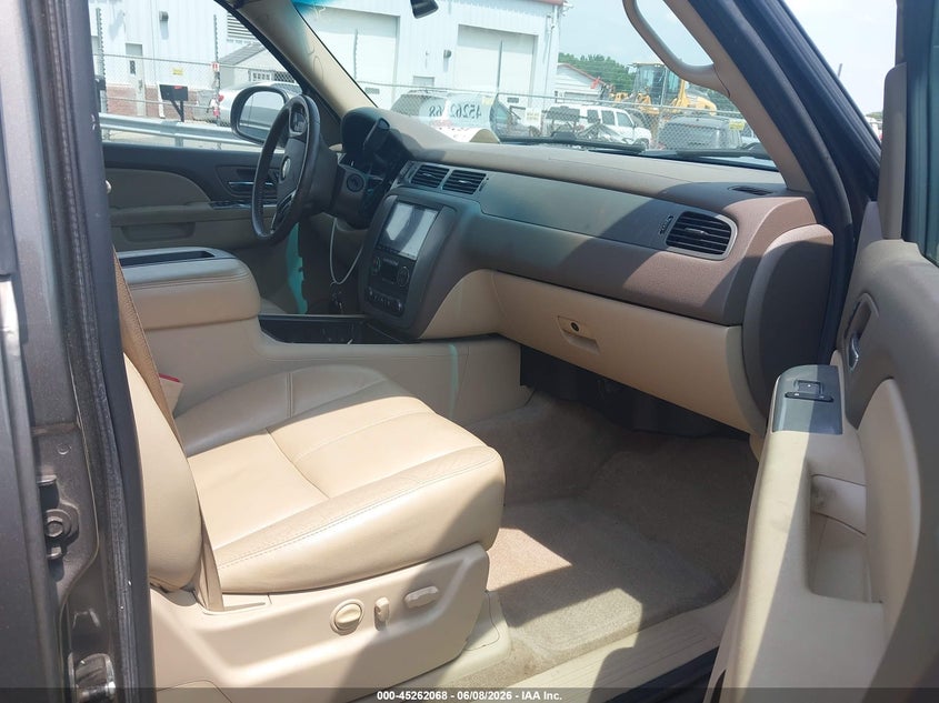 2011 Chevrolet Tahoe VIN 1GNSKBE01BR224083 IAAI salvage auction — FRONT END, Salvage (North Carolina), sold $850 on 2026-07-09 (photo 5)