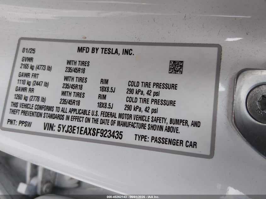 2025 Tesla Model 3 VIN 5YJ3E1EAXSF923435 IAAI salvage auction — LEFT FRONT, Salvage Title, sold $8,150 on 2026-07-30 (photo 9)