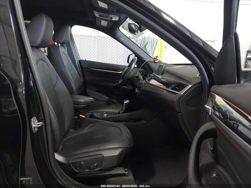 2017 BMW X1 VIN WBXHT3Z37H4A55547 IAAI salvage auction — REAR END, Salvage Title, sold $3,750 on 2026-09-08 (photo 5)