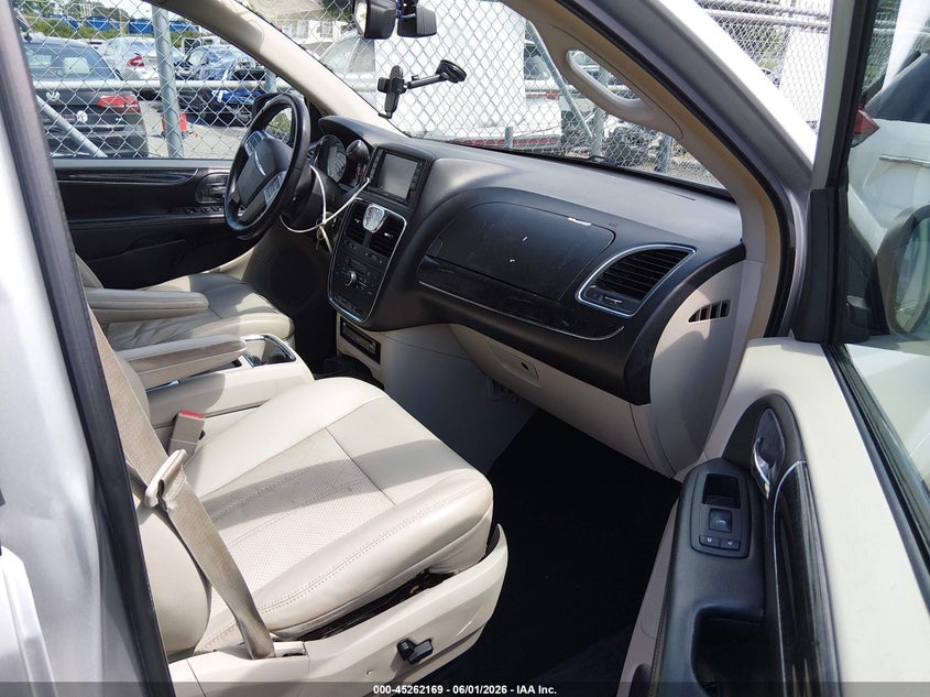 2011 Chrysler Town & country VIN 2A4RR8DG9BR676758 IAAI salvage auction — FRONT END, Salvage (North Carolina), sold $525 on 2026-07-23 (photo 5)