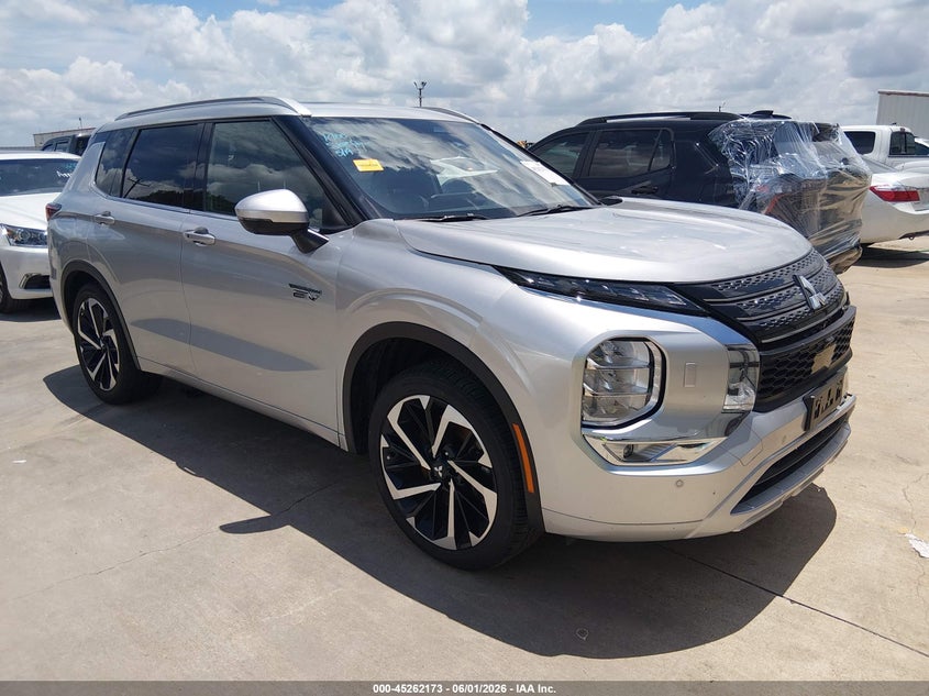 2025 Mitsubishi VIN JA4T5WA97SZ008443 IAAI salvage auction — LEFT FRONT, Salvage Title, sold $15,700 on 2026-07-24 (photo 1)