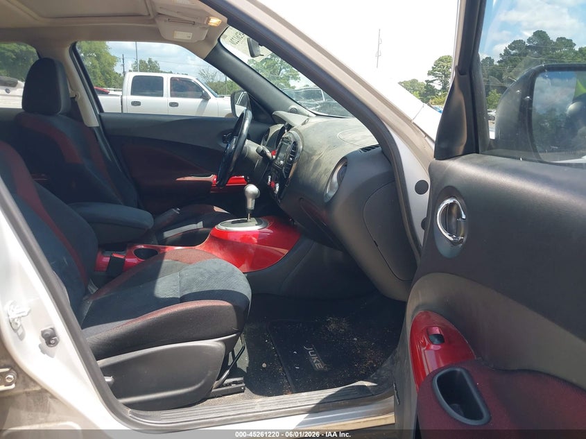 2016 Nissan Juke VIN JN8AF5MR8GT601193 IAAI salvage auction — HAIL, Original (Texas), sold $1,300 on 2026-07-30 (photo 5)