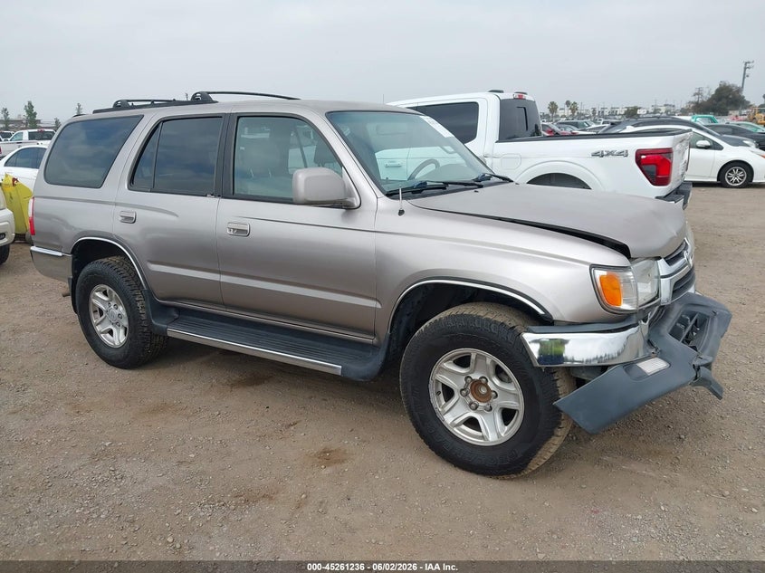 2001 Toyota 4runner VIN JT3GN86R110192684 IAAI salvage auction — FRONT END, Salvage (California), sold $975 on 2026-07-06 (photo 1)
