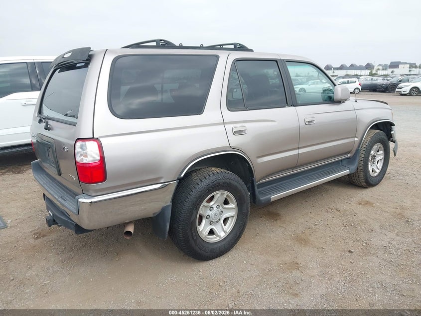 2001 Toyota 4runner VIN JT3GN86R110192684 IAAI salvage auction — FRONT END, Salvage (California), sold $975 on 2026-07-06 (photo 4)