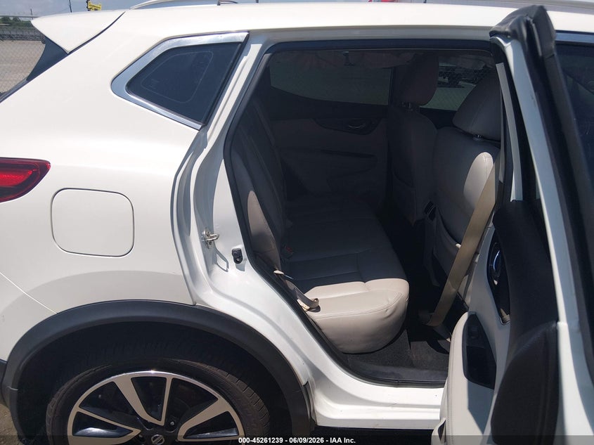 2019 Nissan Rogue VIN JN1BJ1CR3KW625775 IAAI salvage auction — FRONT END, Salvage Title, sold $1,800 on 2026-07-15 (photo 8)