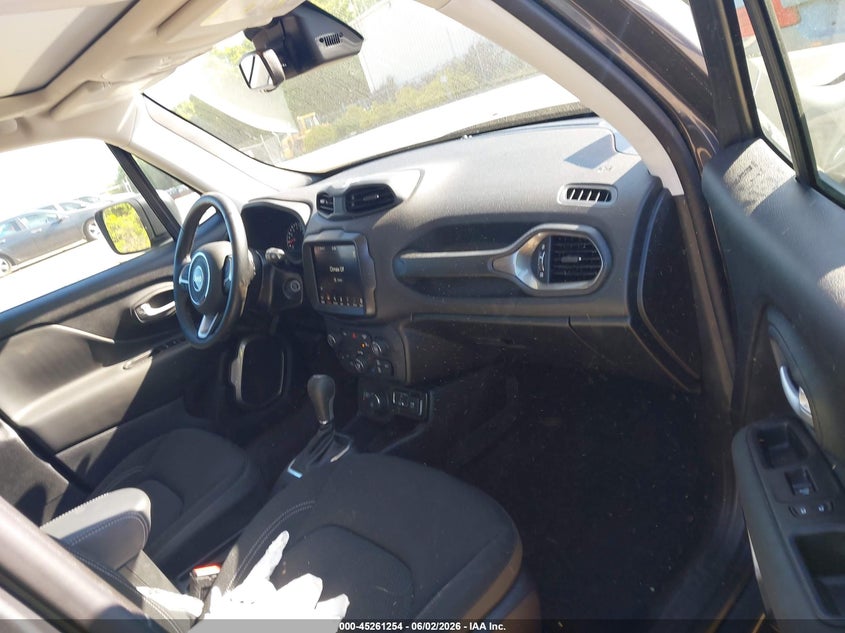 2023 Jeep Renegade VIN ZACNJDB10PPP18620 IAAI salvage auction — FRONT END, Salvage (Massachusetts), sold $5,100 on 2026-08-06 (photo 5)